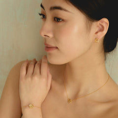 Mini blooming rose stud earrings