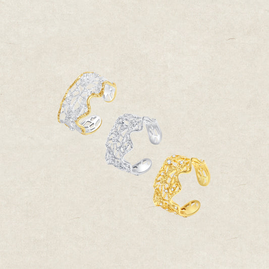 Medium leavers lace ruffle stacking open ring in two tone